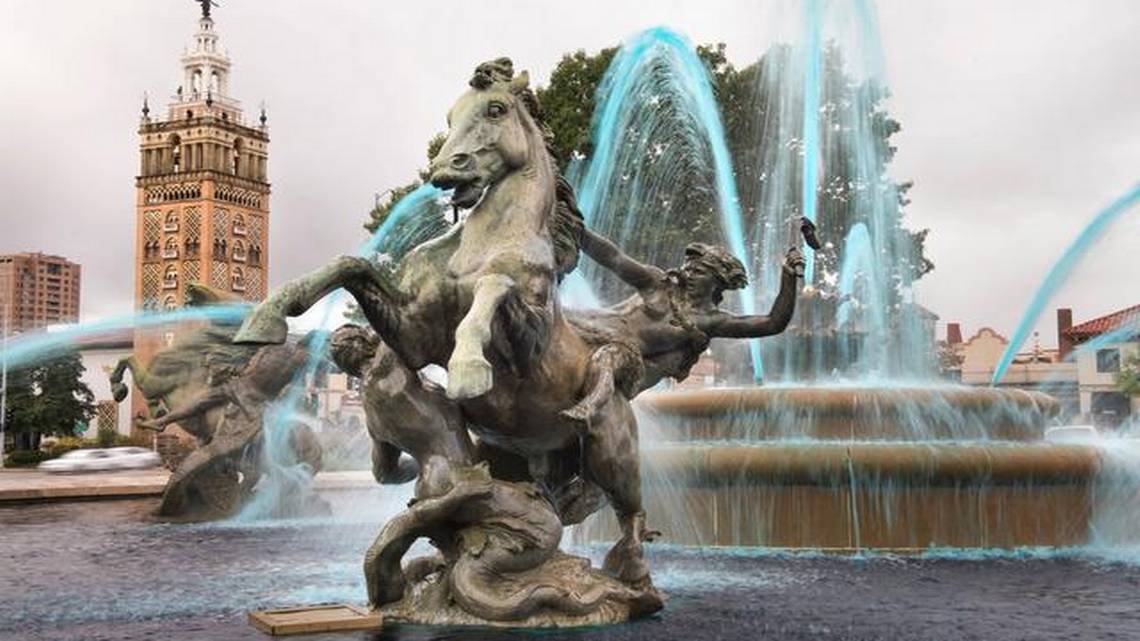 Fountain with Evening Illumination